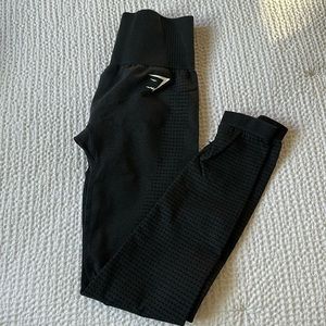 black gymshark tights